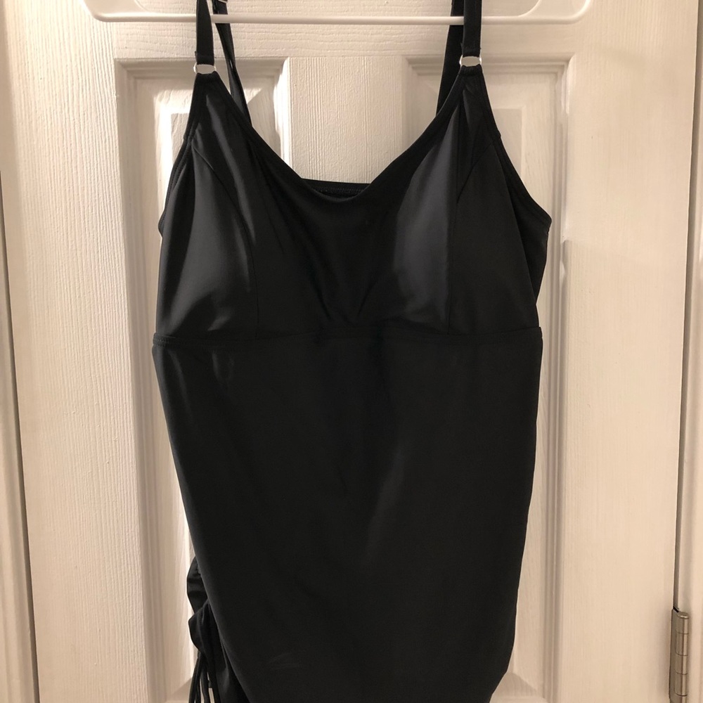 Large maternity tankini swim suit w/ sewn in cups